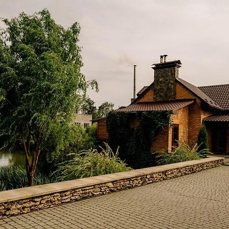 Готельно-Ресторанний Комплекс Прованс Парк Potschajiw Exterior foto